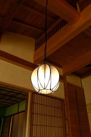 兵庫県神戸市i様邸増改築/ダイニングのペンダント型照明器具